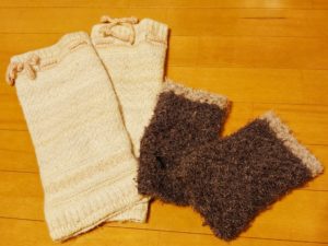 手編みのレグウォーマー